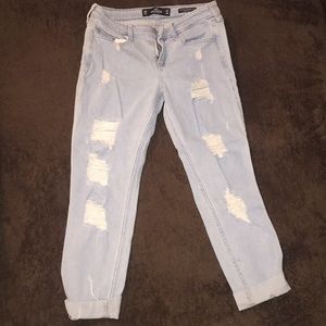 HOLLISTER JEANS!